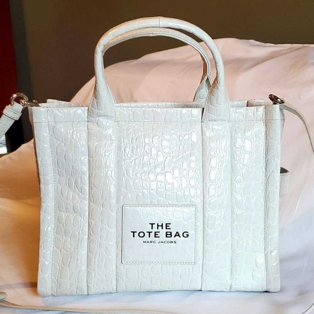 MARC JACOB Small,BRAND NEW! Tote, Croc Print Patent Leather. NWT! - Picture 3 of 17